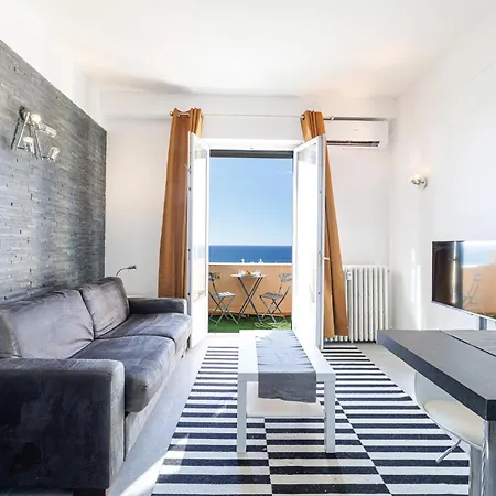 Apartmán Grand Palais - Beautiful Floor - Sea Front With Ac *